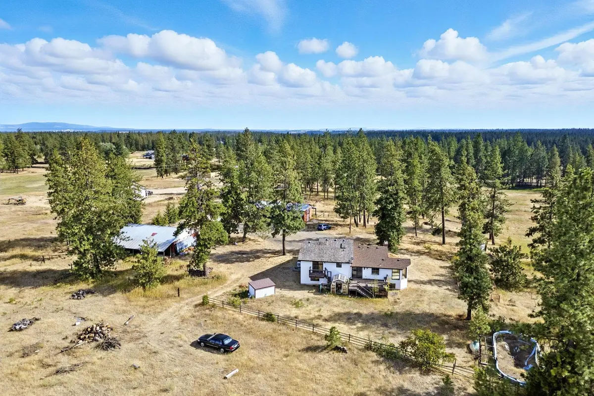 14510 W Pine Bluff Rd, Nine Mile Falls, WA 99026 - #1