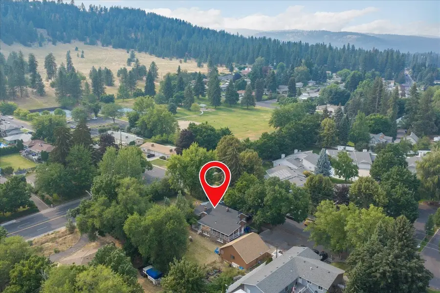 9522 N Wall St, Spokane, WA 99218 - #3