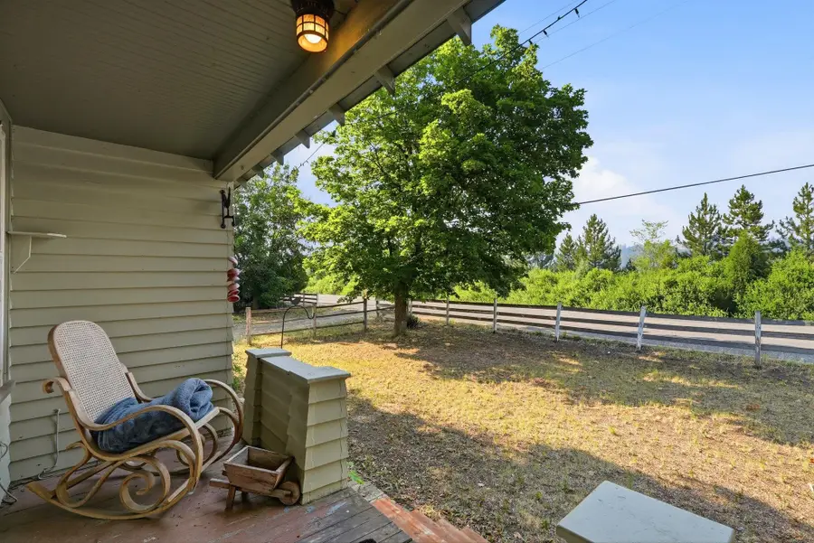 9922 E Upriver Dr, Spokane, WA 99206 - #3