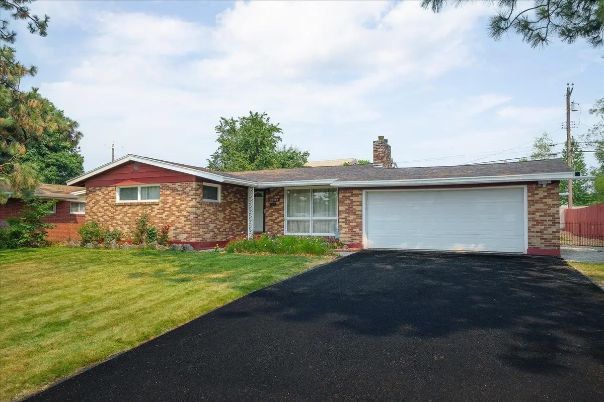 1808 W Kiernan Ave, Spokane, WA 99205 - #1