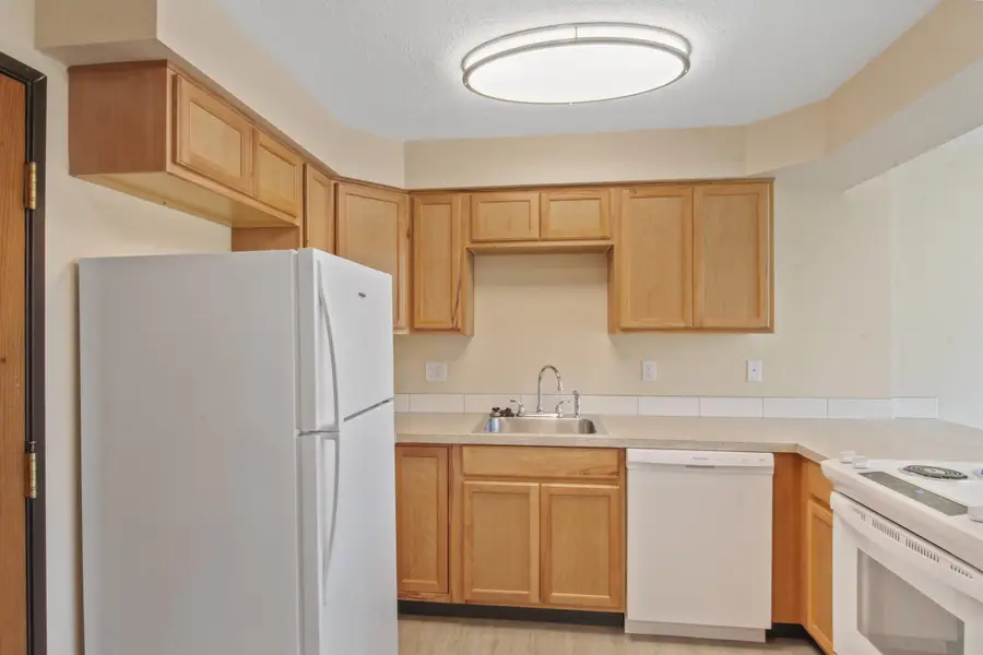 221 E Rockwood E Rockwood Blvd #514, Spokane, WA 99202-0000 - #3