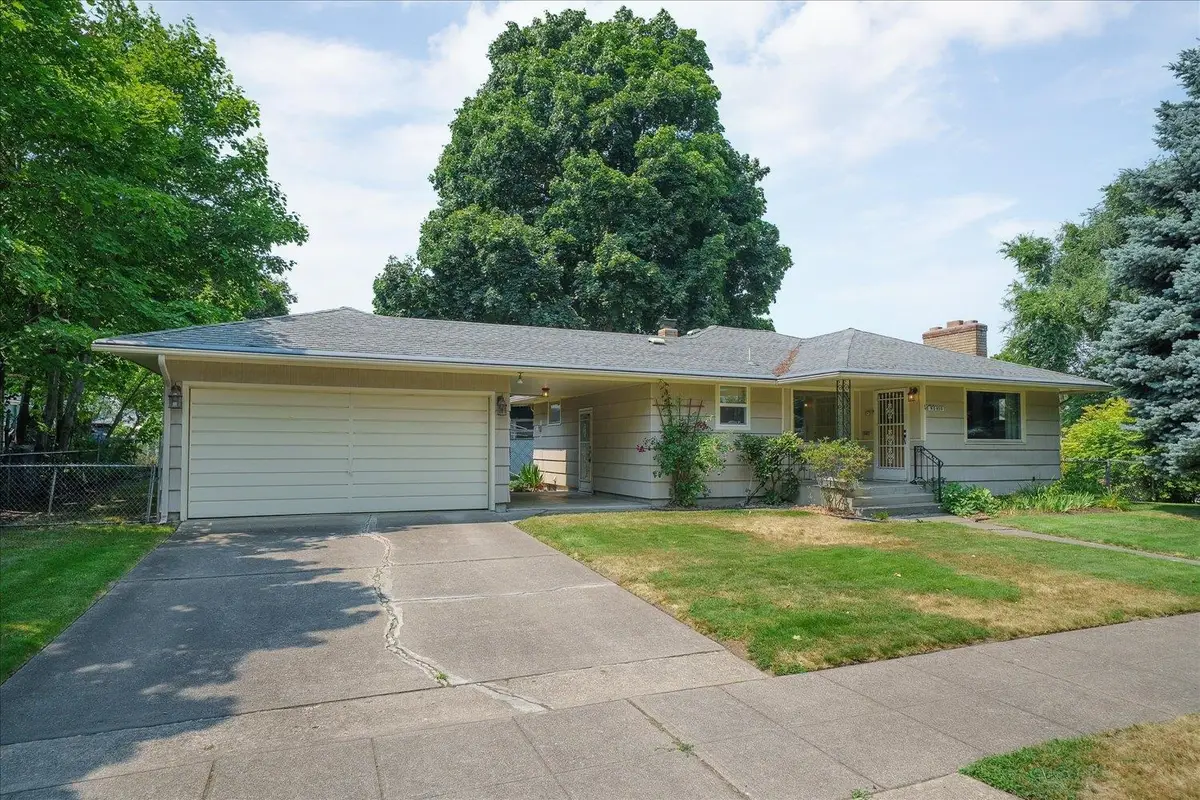 5823 N Post St, Spokane, WA 99205 - #1