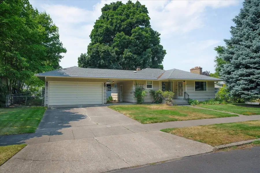 5823 N Post St, Spokane, WA 99205 - #3