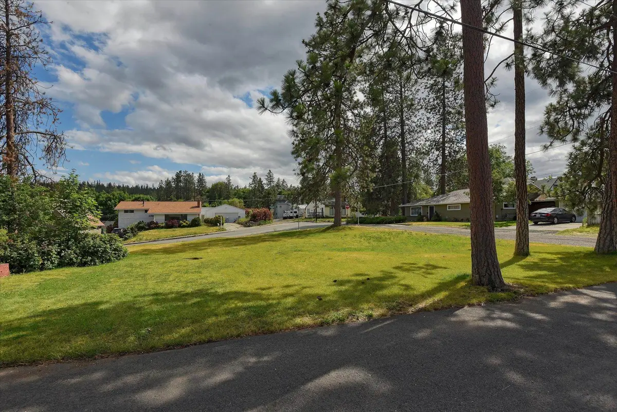 2109 E 9th Ave, Spokane, WA 99202 - #1