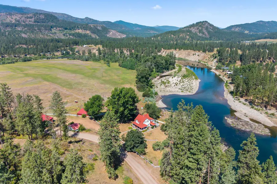 2339 Kettle River Rd, Kettle Falls, WA 99141 - #2