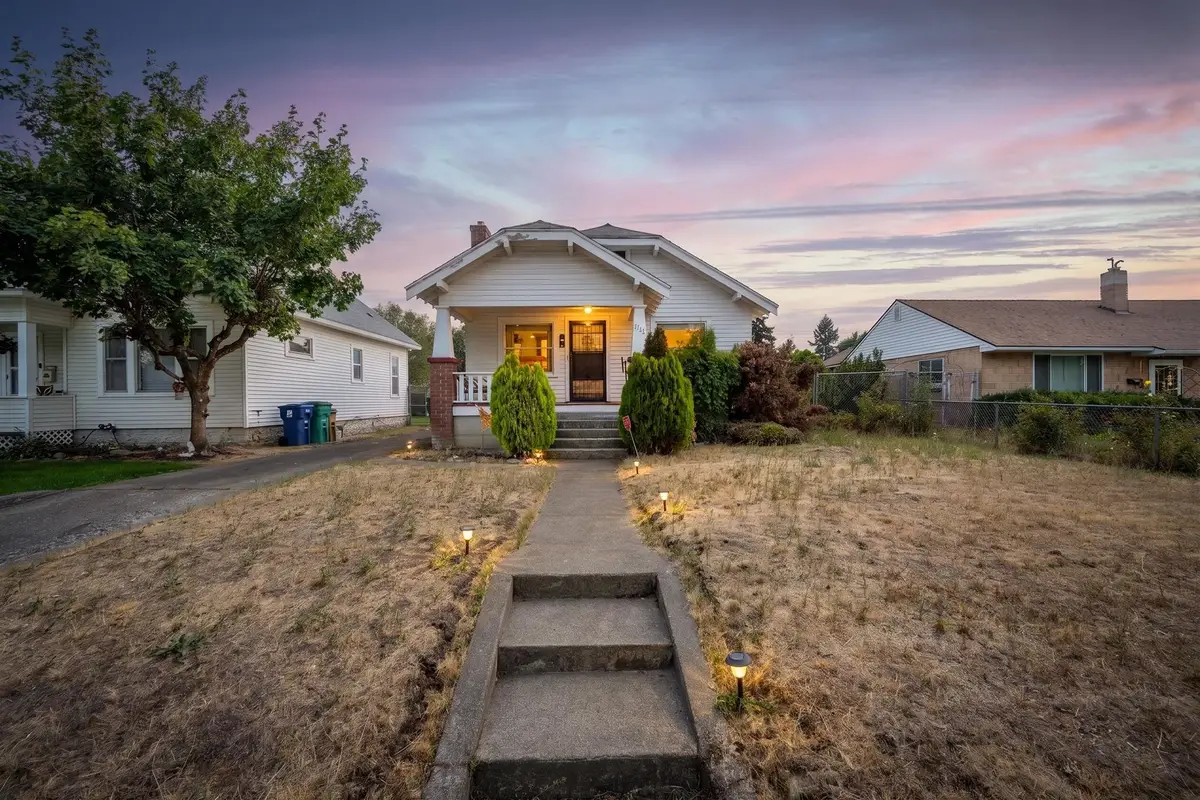 1717 W Cleveland Ave, Spokane, WA 99205 - #1