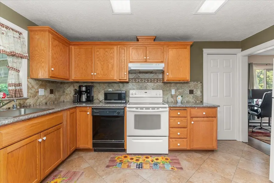 2108 E Providence Ave, Spokane, WA 99207 - #2