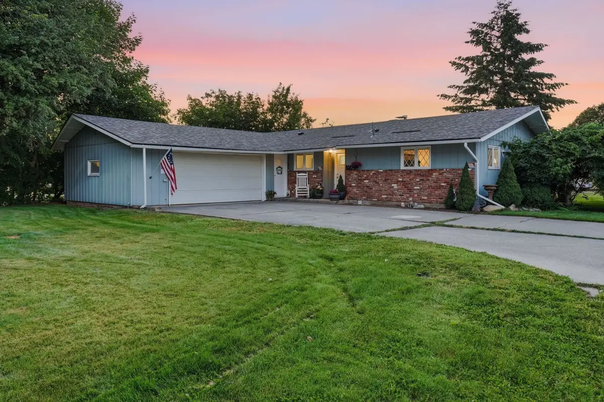 16423 E Valleyway Ave, Spokane Valley, WA 99037 - #1