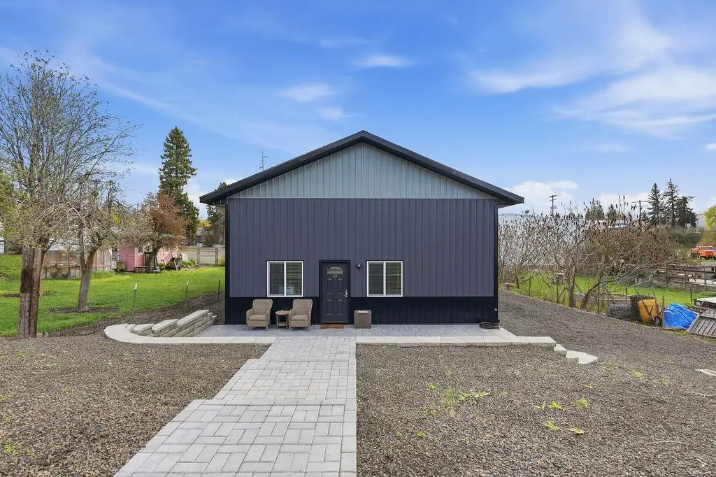 424 N Sheridan St, Tekoa, WA 99033 - #1
