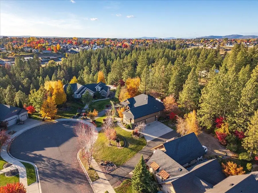 1610 W Panorama Ave, Spokane, WA 99208 - #2