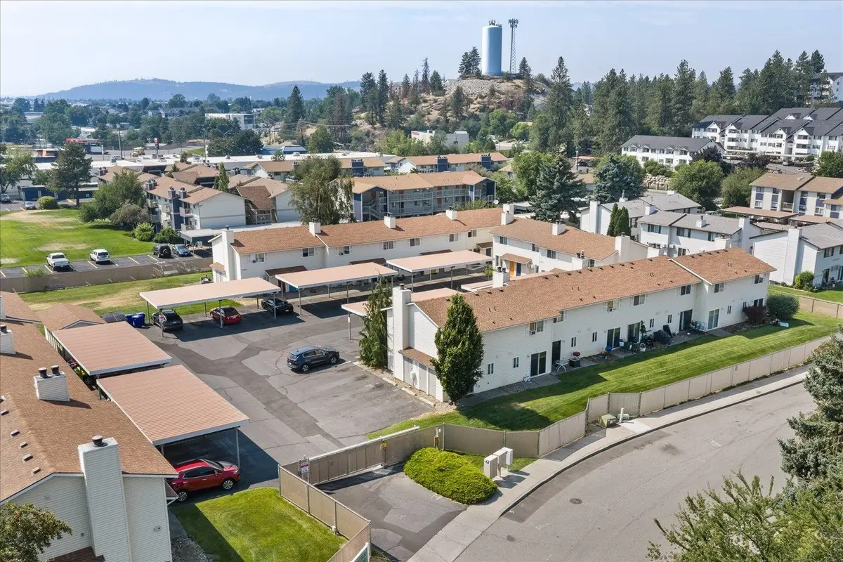 2107 N Houk Rd #Apt 1, Spokane Valley, WA 99216 - #1