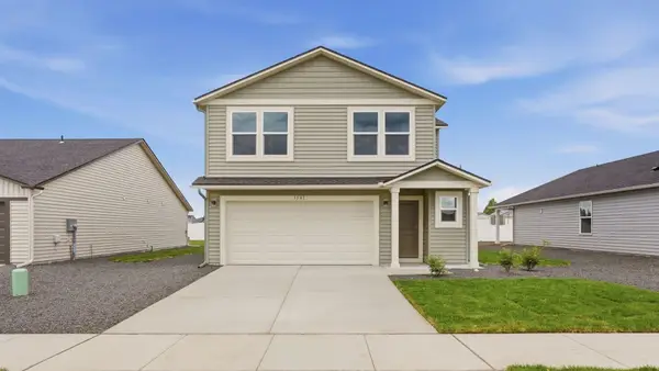 120 S Pippin Ave, Deer Park, WA 99006