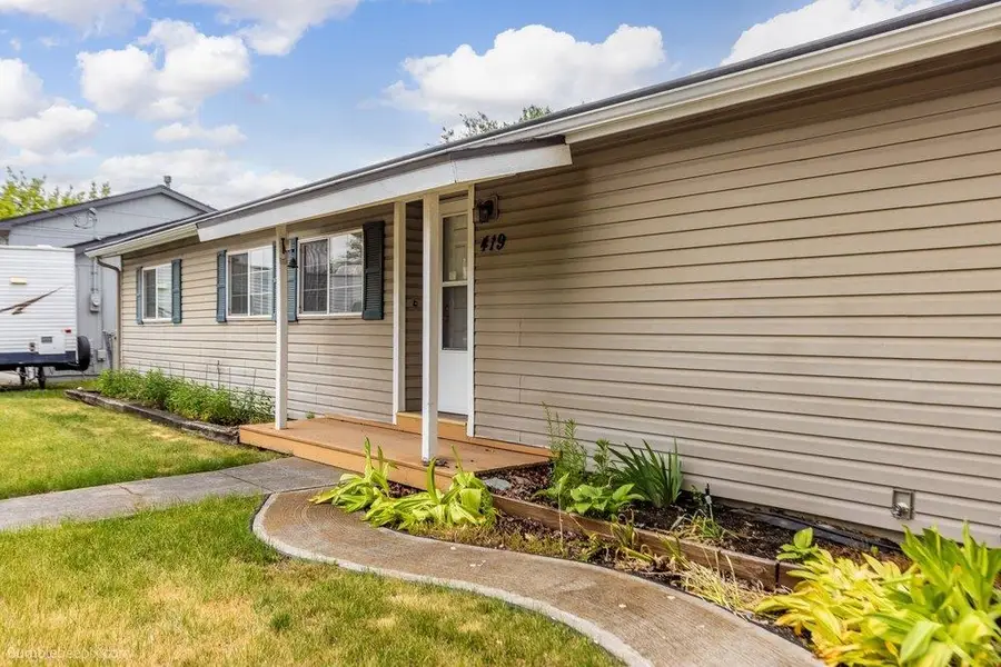 419 N Vista Rd, Spokane Valley, WA 99212 - #2