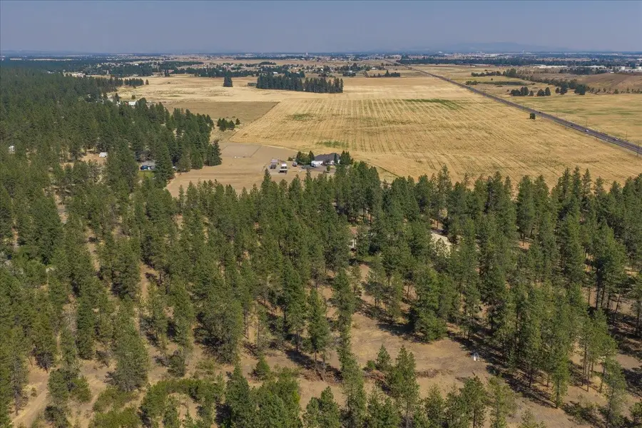 1110 1/2 S Brooks Rd, Medical Lake, WA 99022 - #3