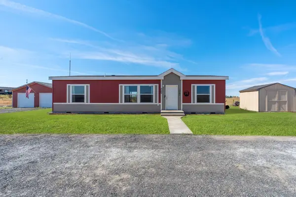 1002 S Dover Rd, Medical Lake, WA 99022