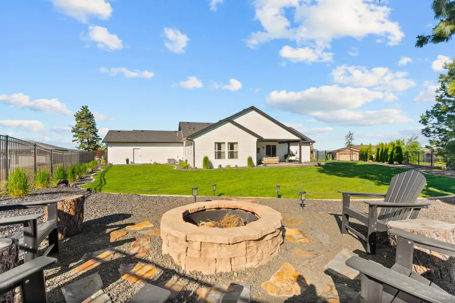 2539 S Man O War Ln, Spokane Valley, WA 99037 - #3