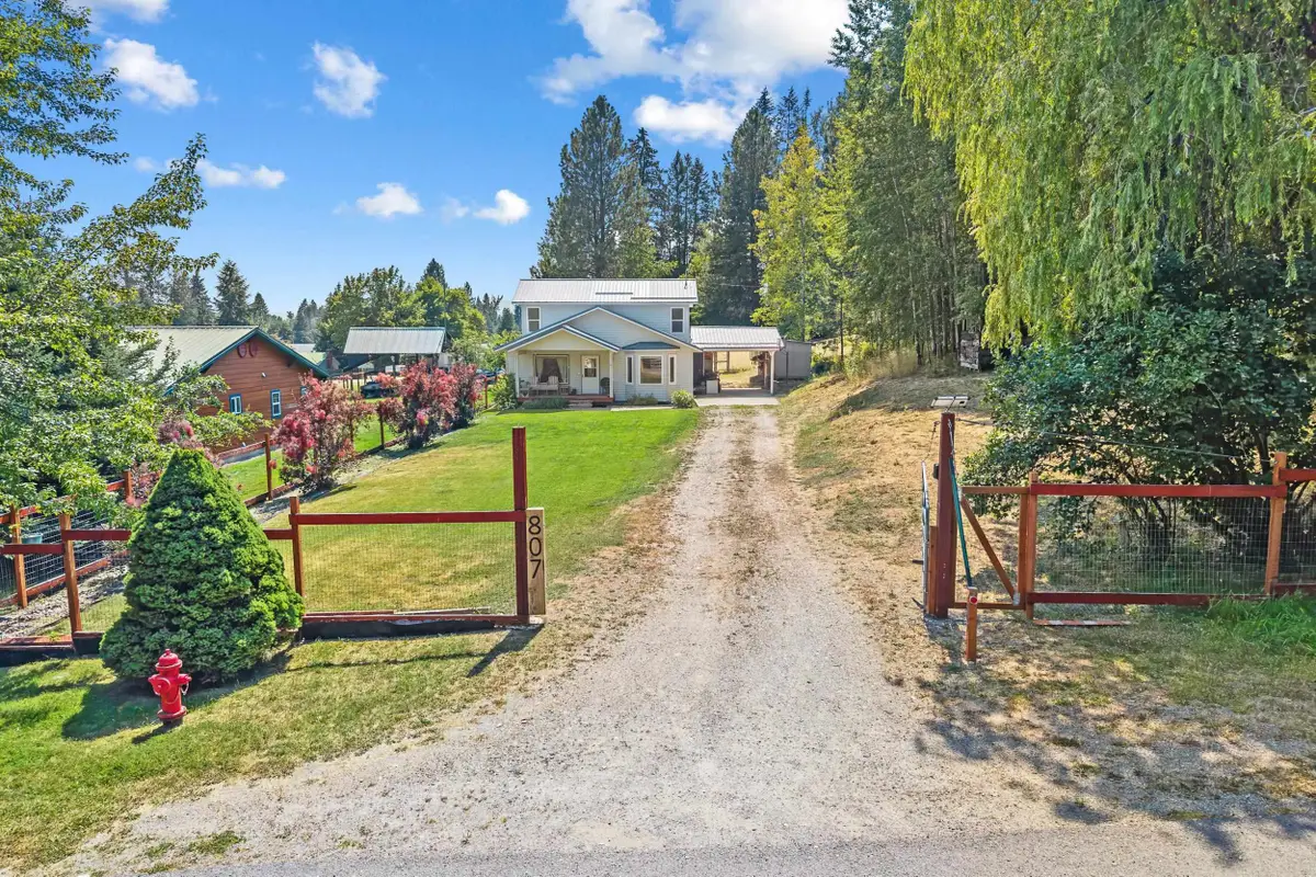 807 Grinnell St, Ione, WA 99139 - #1
