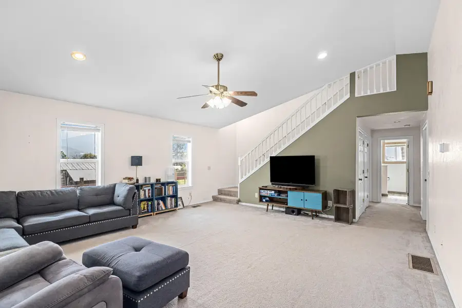 807 Grinnell St, Ione, WA 99139 - #3