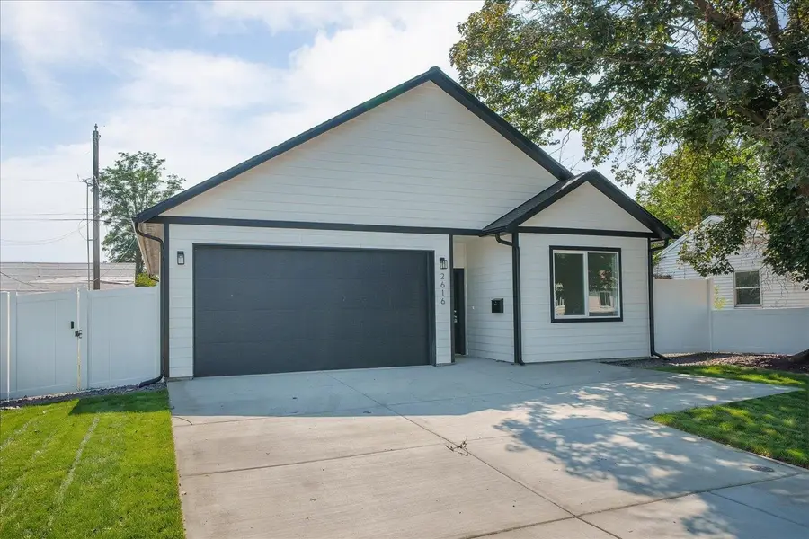 2616 E Wellesley Ave, Spokane, WA 99217 - #2