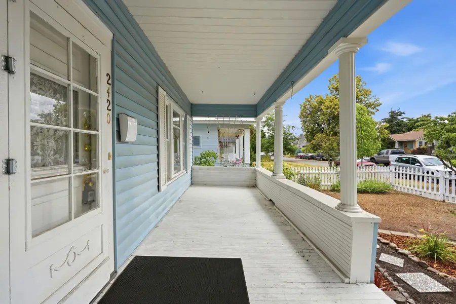 2420 W Maxwell Ave, Spokane, WA 99201 - #3