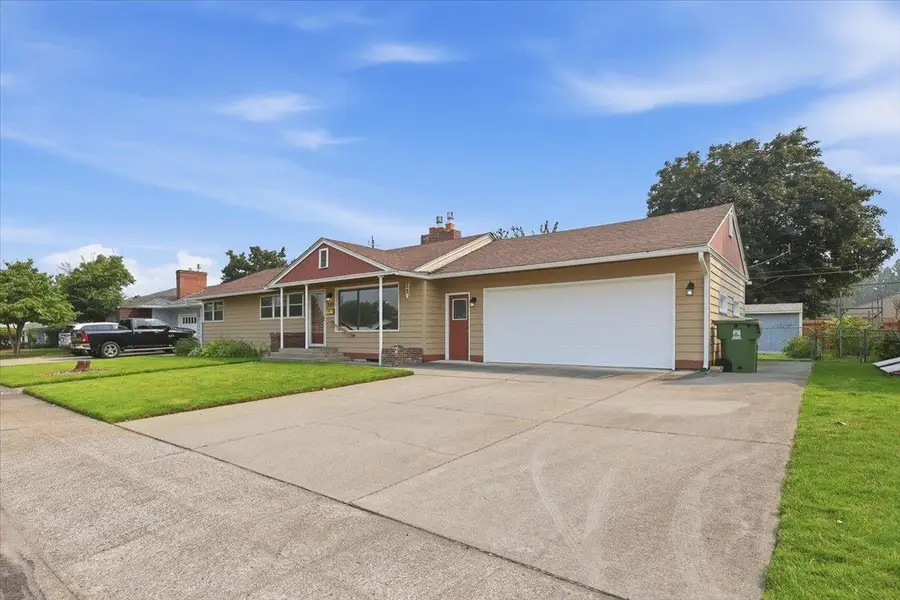 201 W Franklin Ct, Spokane, WA 99205 - #2