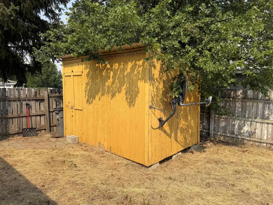 1103 3rd St, Davenport, WA 99122 - #3