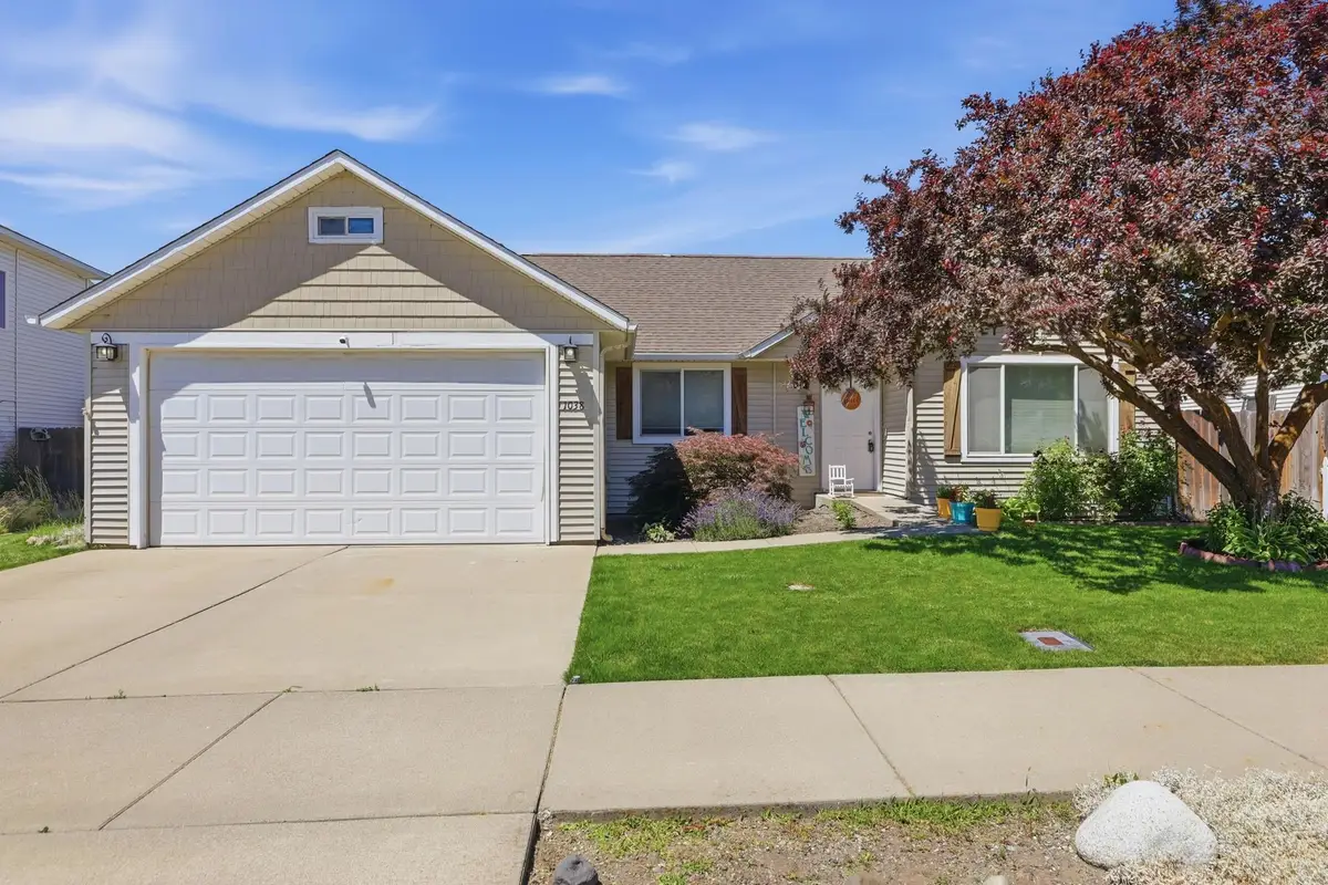 1038 S West Dr, Airway Heights, WA 99001 - #1