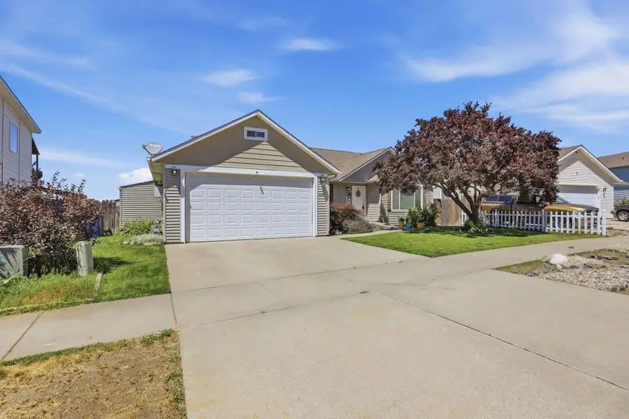 1038 S West Dr, Airway Heights, WA 99001 - #2