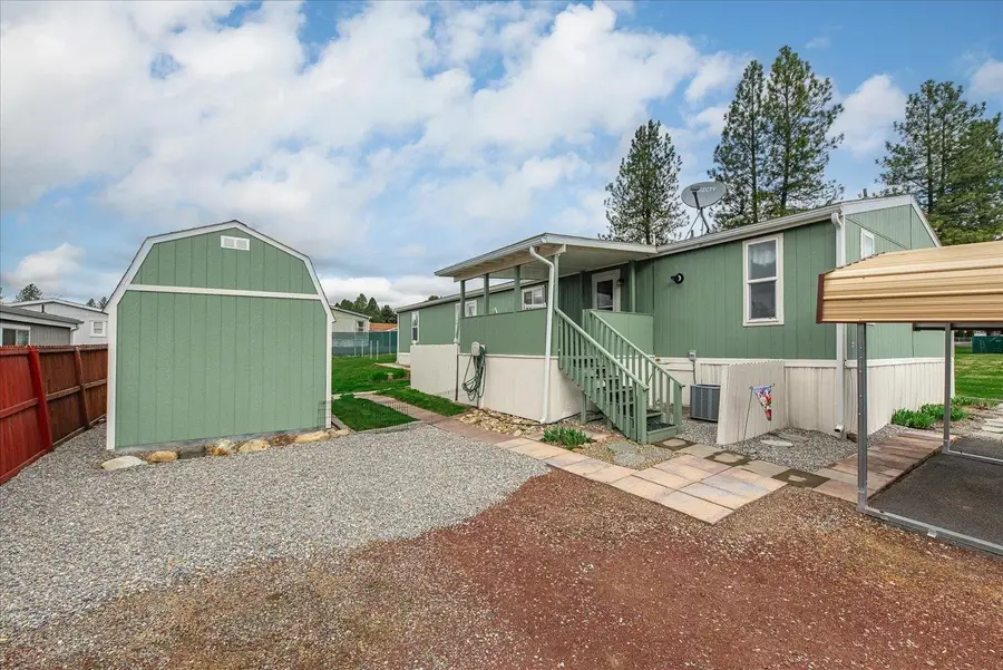 3110 E Chattaroy Rd, Chattaroy, WA 99003 - #3
