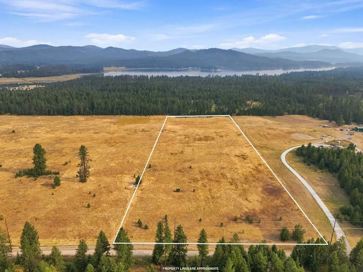 NKN Camden Rd, Newport, WA 99156 - #1