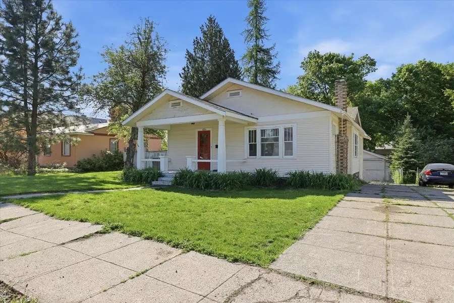 826 E 34th Ave, Spokane, WA 99203 - #2