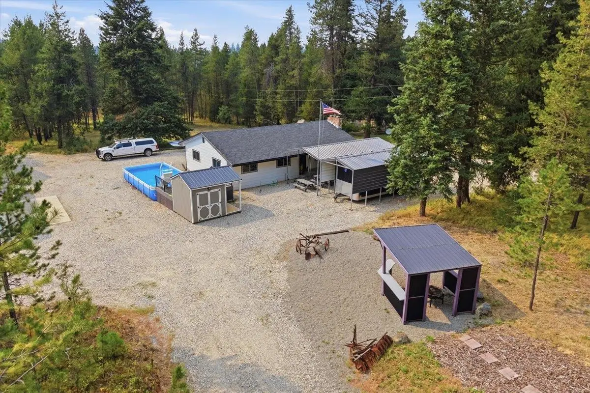 1061 Roberts Rd, Newport, WA 99156 - #1