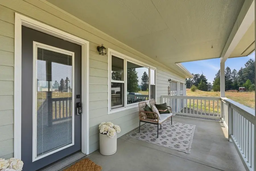 1305 W Viewmont Rd, Spokane, WA 99224 - #2