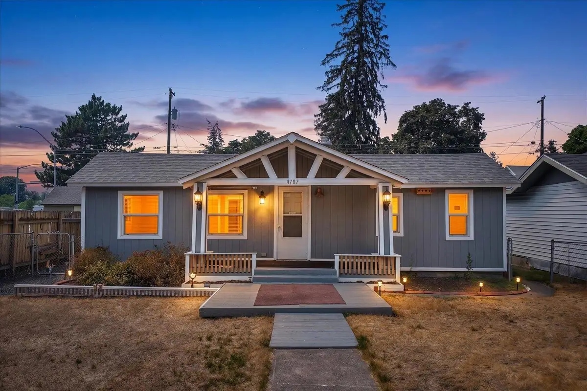 4707 N Lincoln St, Spokane, WA 99205 - #1