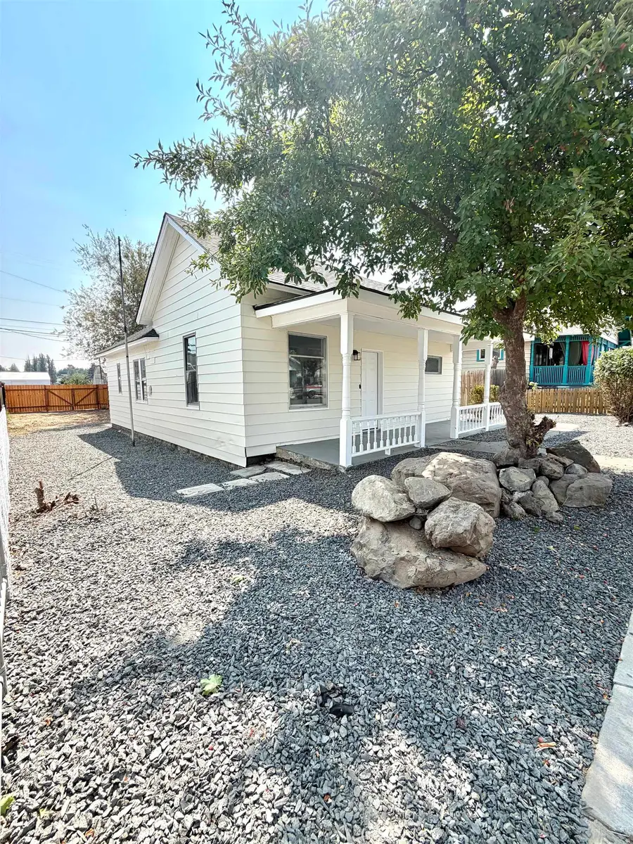 315 W Main Ave, Ritzville, WA 99106 - #2