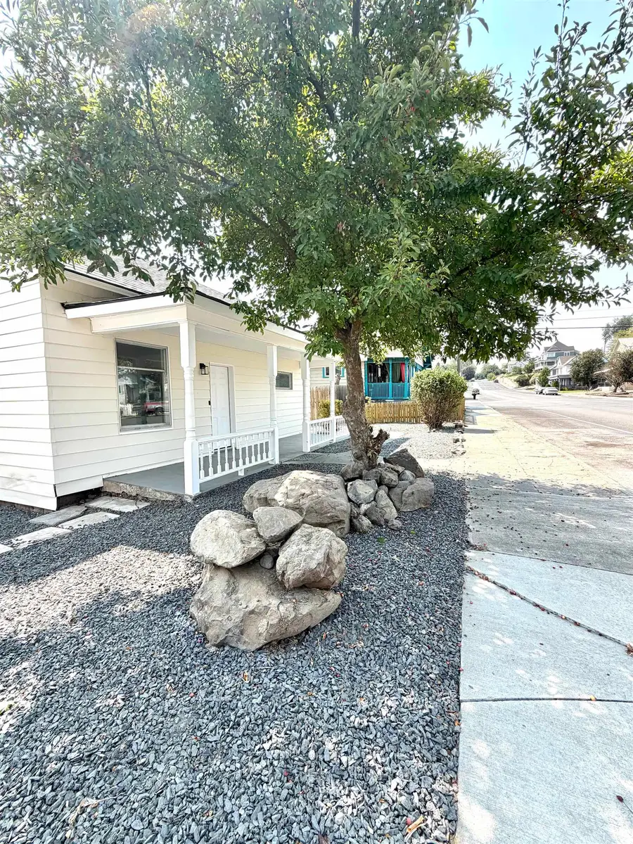 315 W Main Ave, Ritzville, WA 99106 - #3