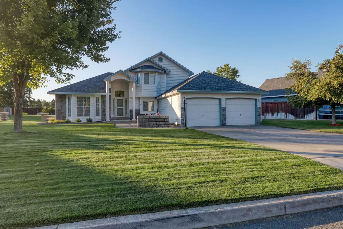 15323 N Gleneden St, Spokane, WA 99208 - #1