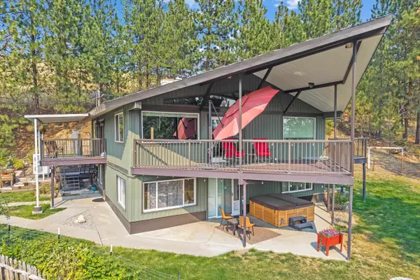 14361 E Bigelow Gulch Rd, Spokane, WA 99217
