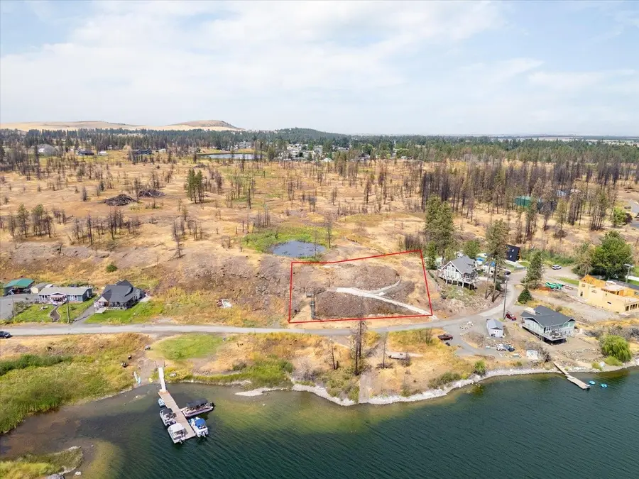 9910 S Lakehurst Dr, Medical Lake, WA 99022 - #3