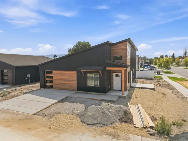 17410 E Mission Ave, Greenacres, WA 99016
