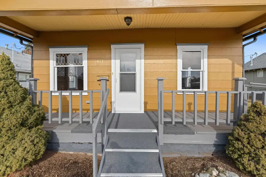 917 E Longfellow Ave, Spokane, WA 99207 - #3