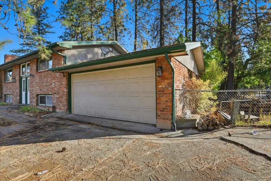9120 N Wall St, Spokane, WA 99218 - #3
