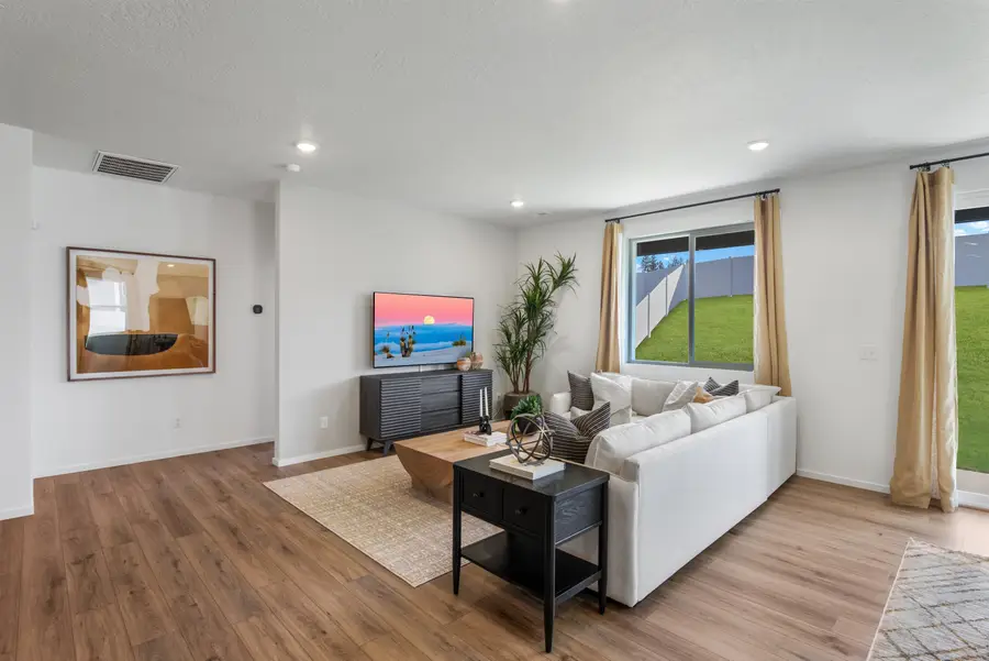 4176 W Howesdale Rd, Spokane, WA 99208 - #3