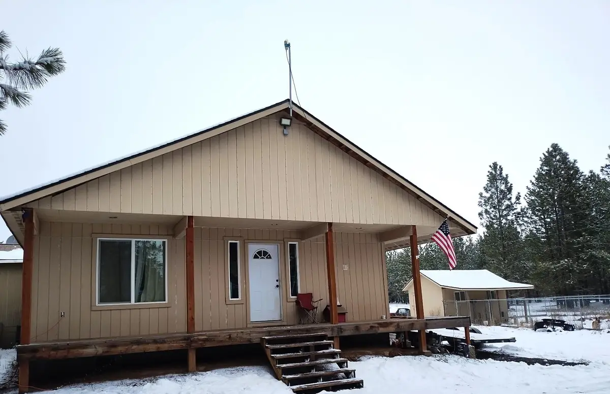 18427 W Burnett Rd, Nine Mile Falls, WA 99026 - #1