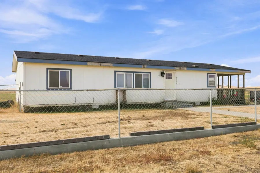 52900 E Bisson Rd, Reardan, WA 99029 - #2