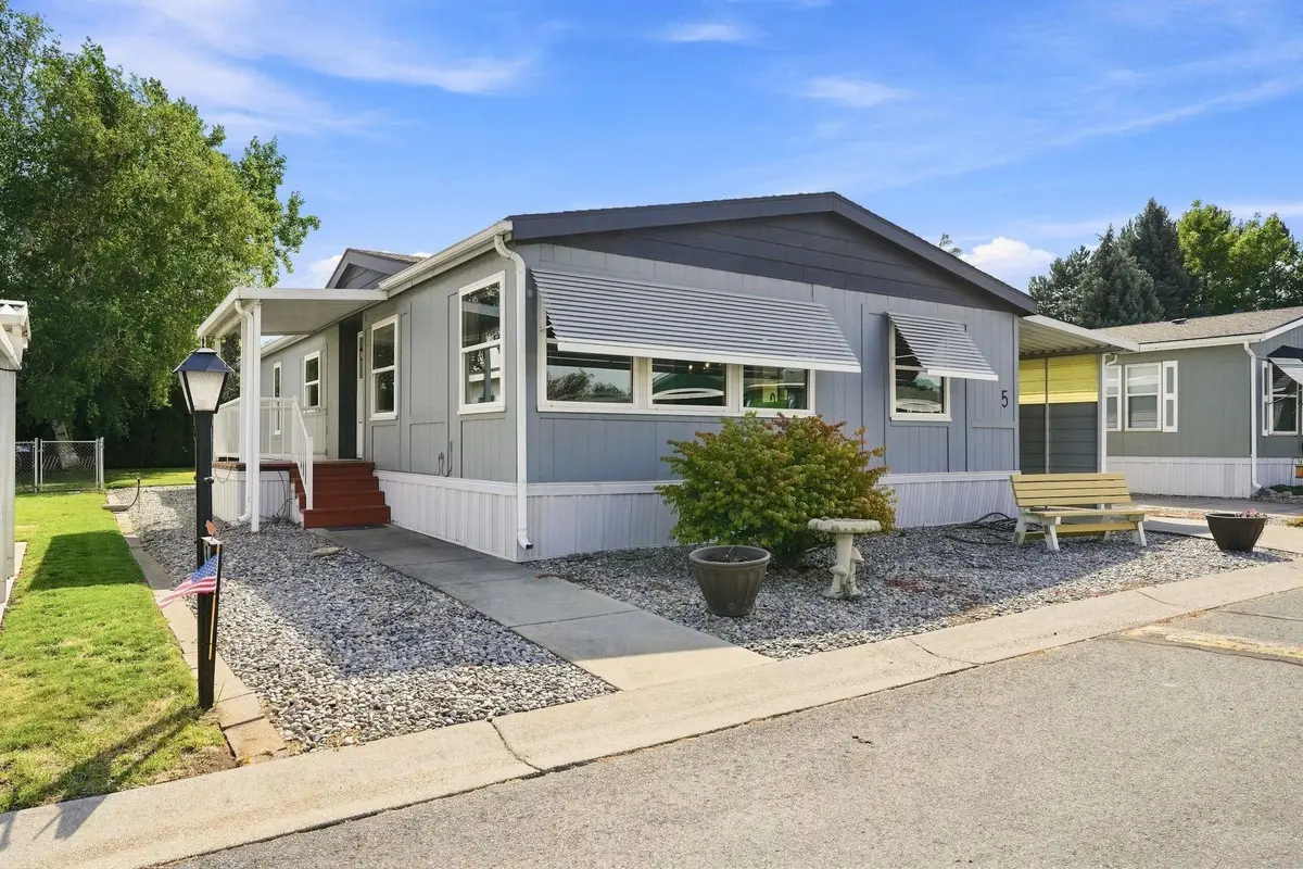 304 S Conklin Rd, Spokane Valley, WA 99037 - #1