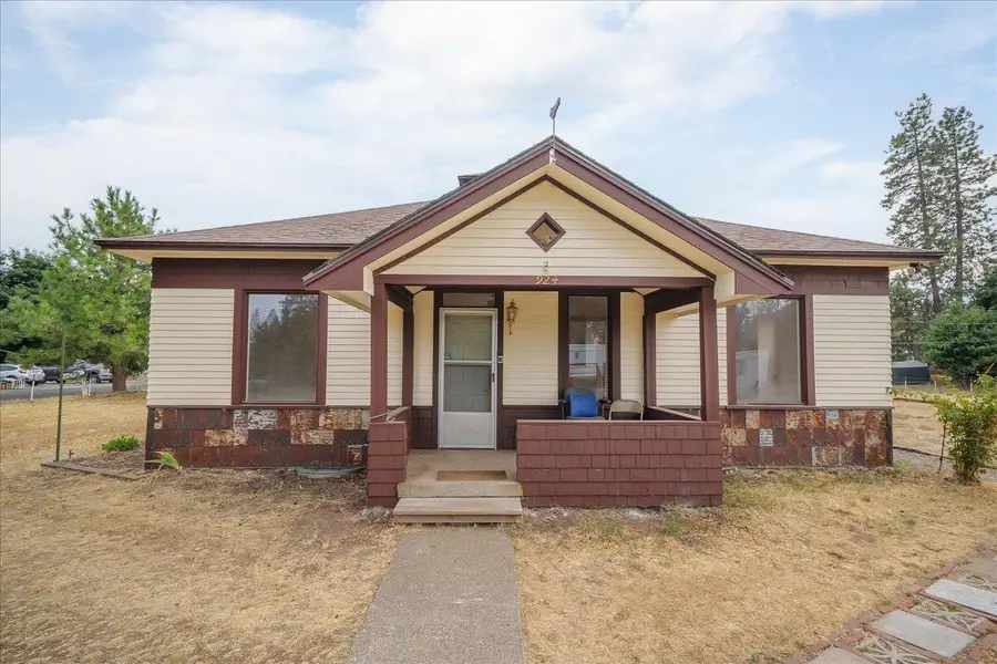 924 E Ladd St, Medical Lake, WA 99022 - #2