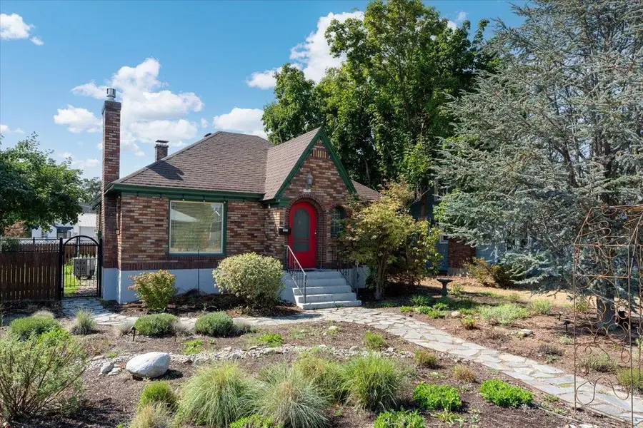 3003 W Fairview Ave, Spokane, WA 99205 - #2