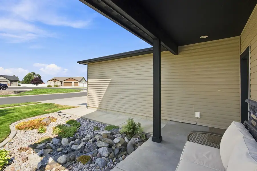 3821 W Dawn Ave, Spokane, WA 99208-6576 - #3