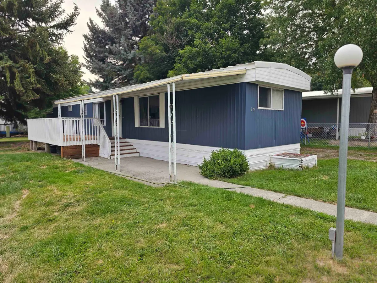 3110 E Chattaroy #19 Rd, Chattaroy, WA 99003 - #1